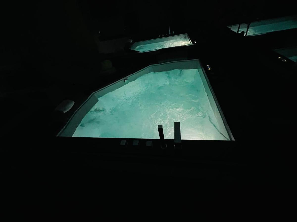 Classic Motor Lodge Providence - 웨스트그리니치 외부 사진